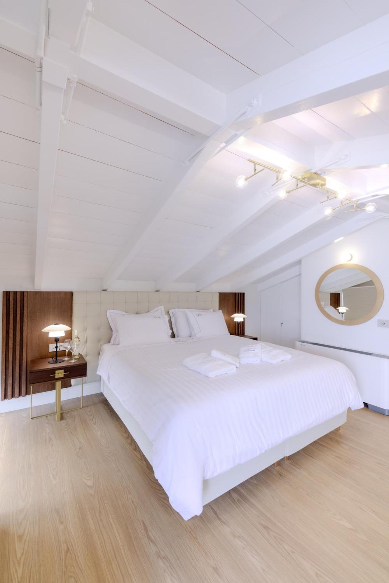 Nafplion Comfy Suites Exterior photo