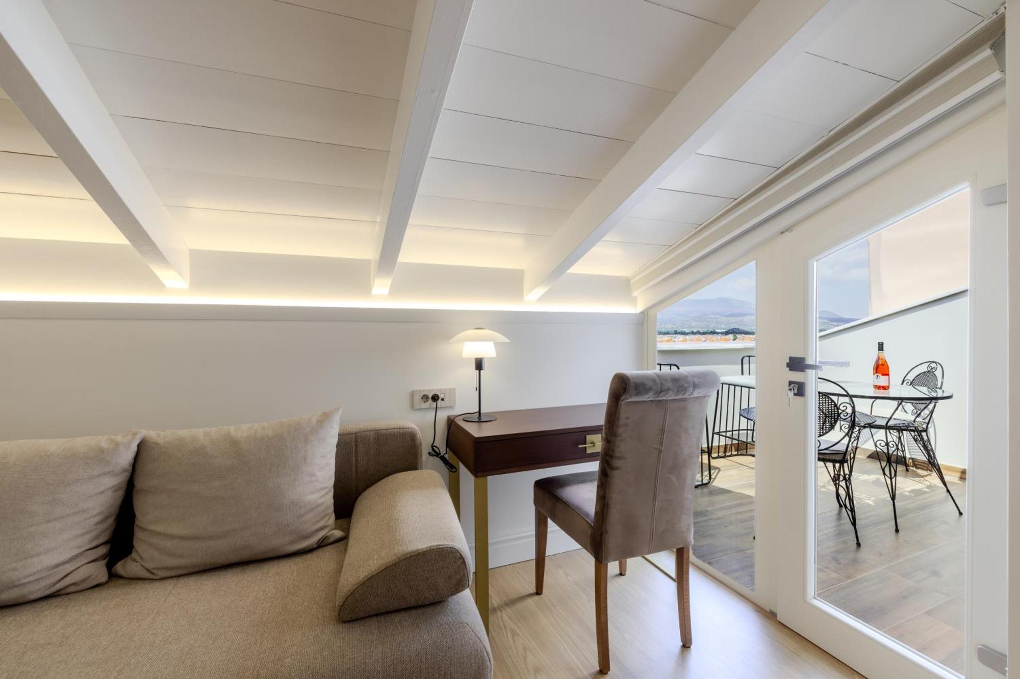 Nafplion Comfy Suites Exterior photo