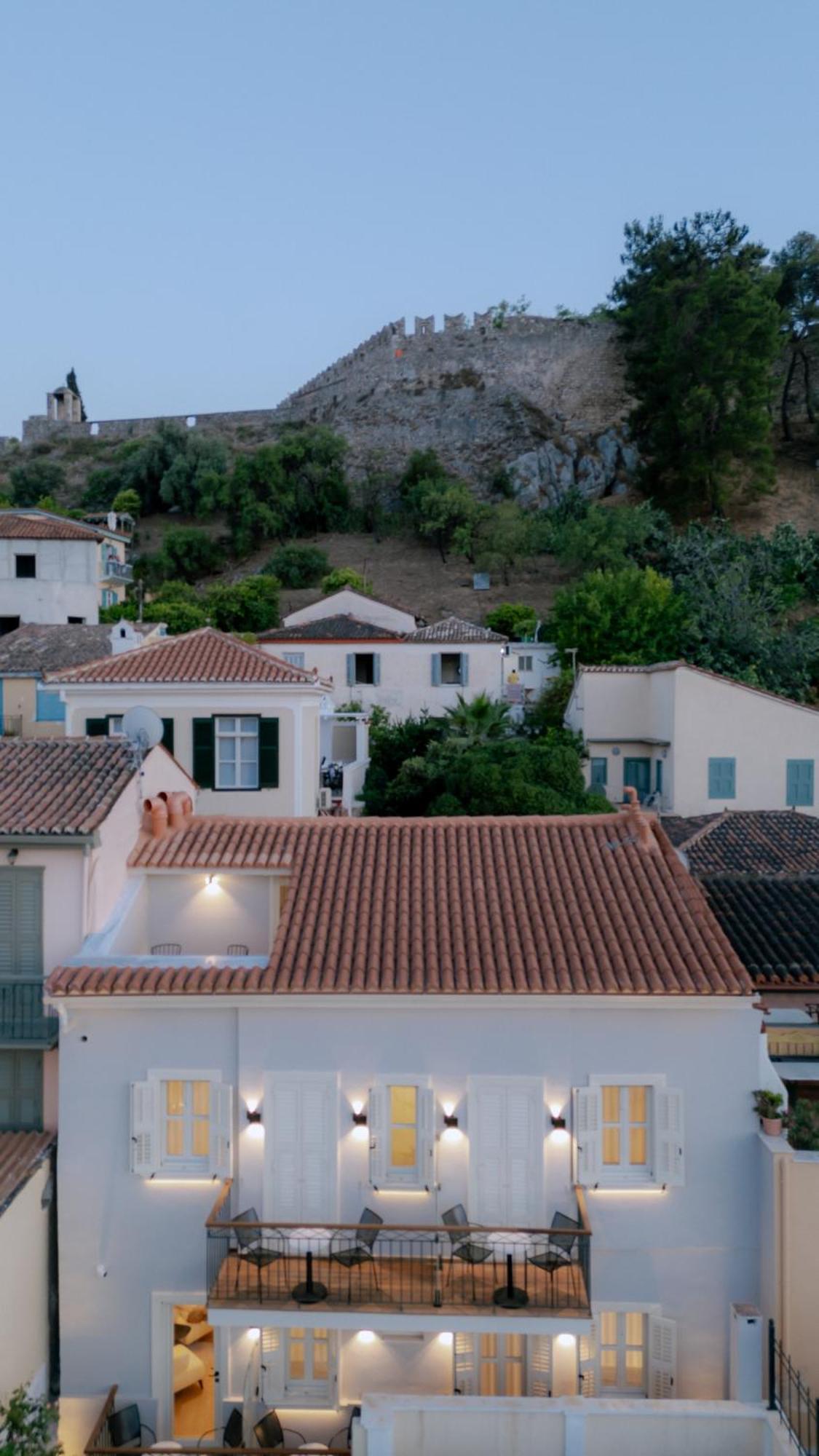 Nafplion Comfy Suites Exterior photo