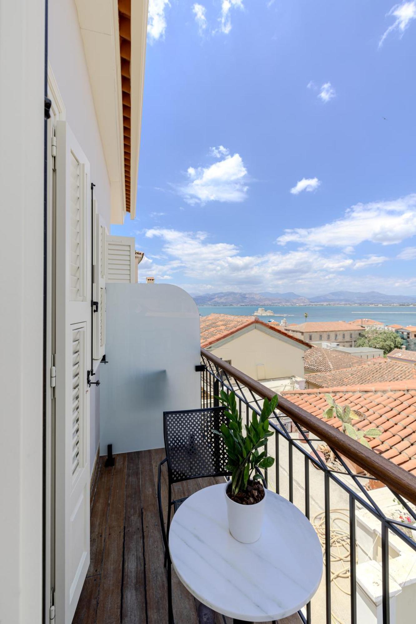 Nafplion Comfy Suites Exterior photo