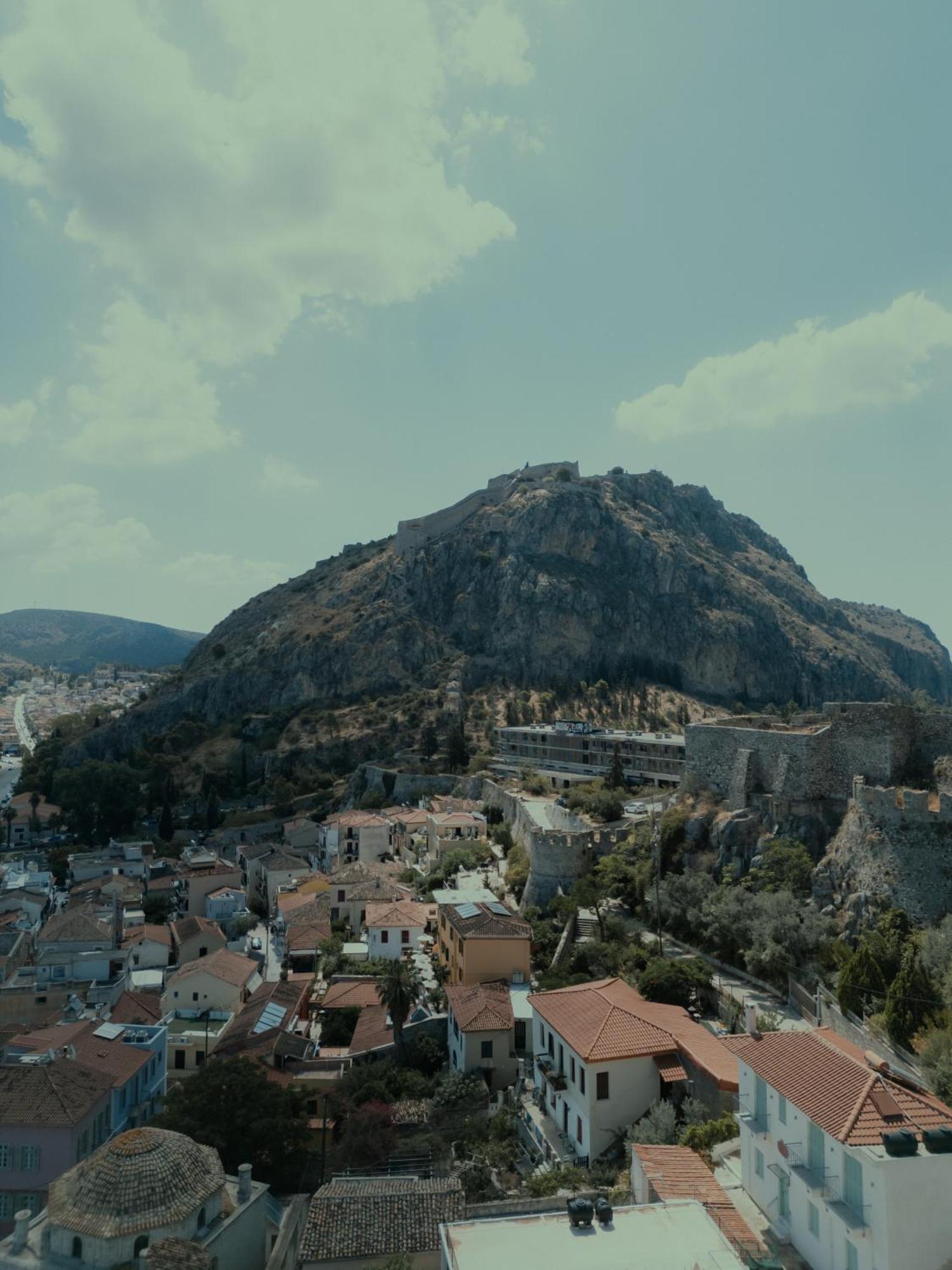 Nafplion Comfy Suites Exterior photo
