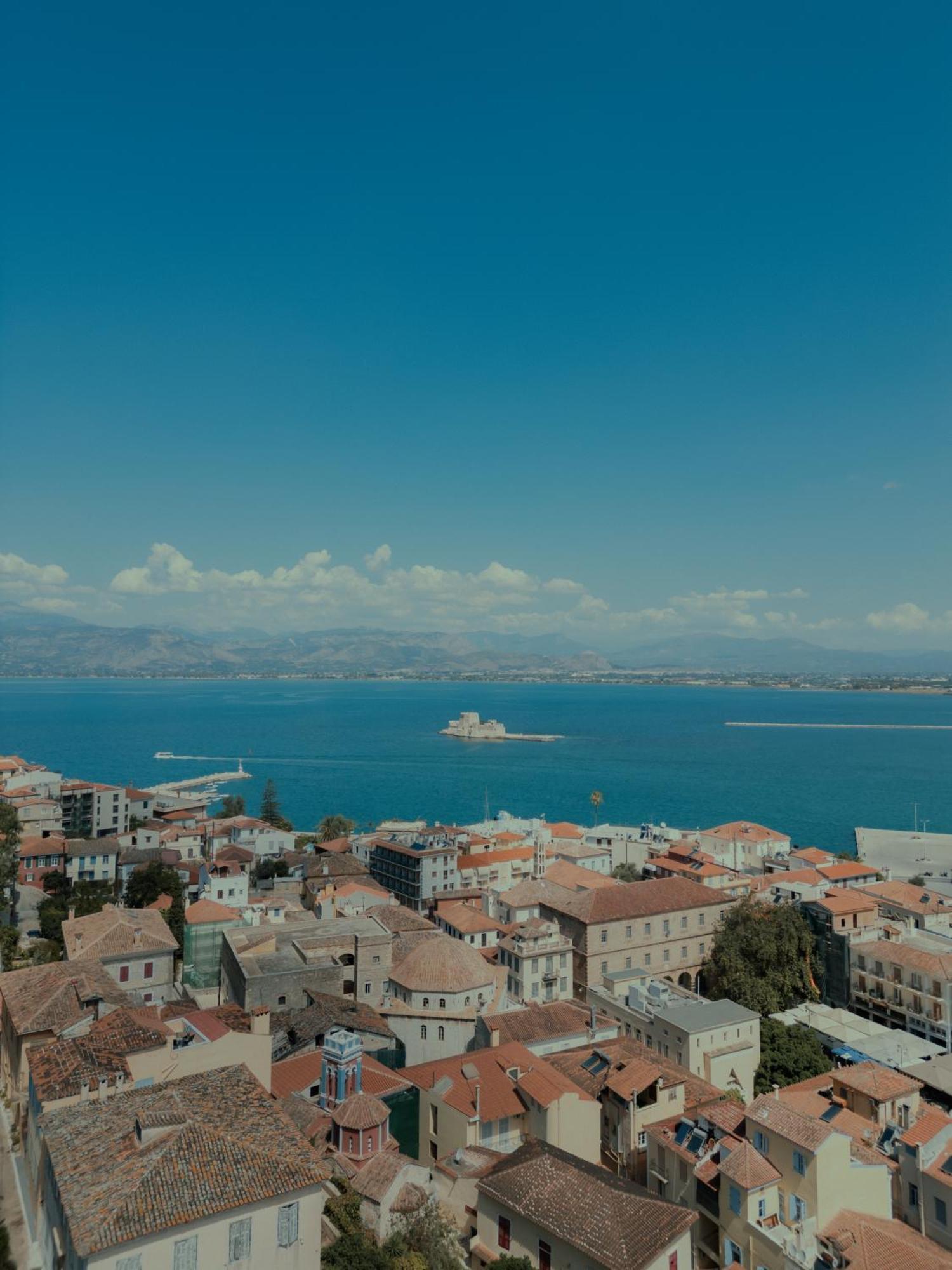 Nafplion Comfy Suites Exterior photo